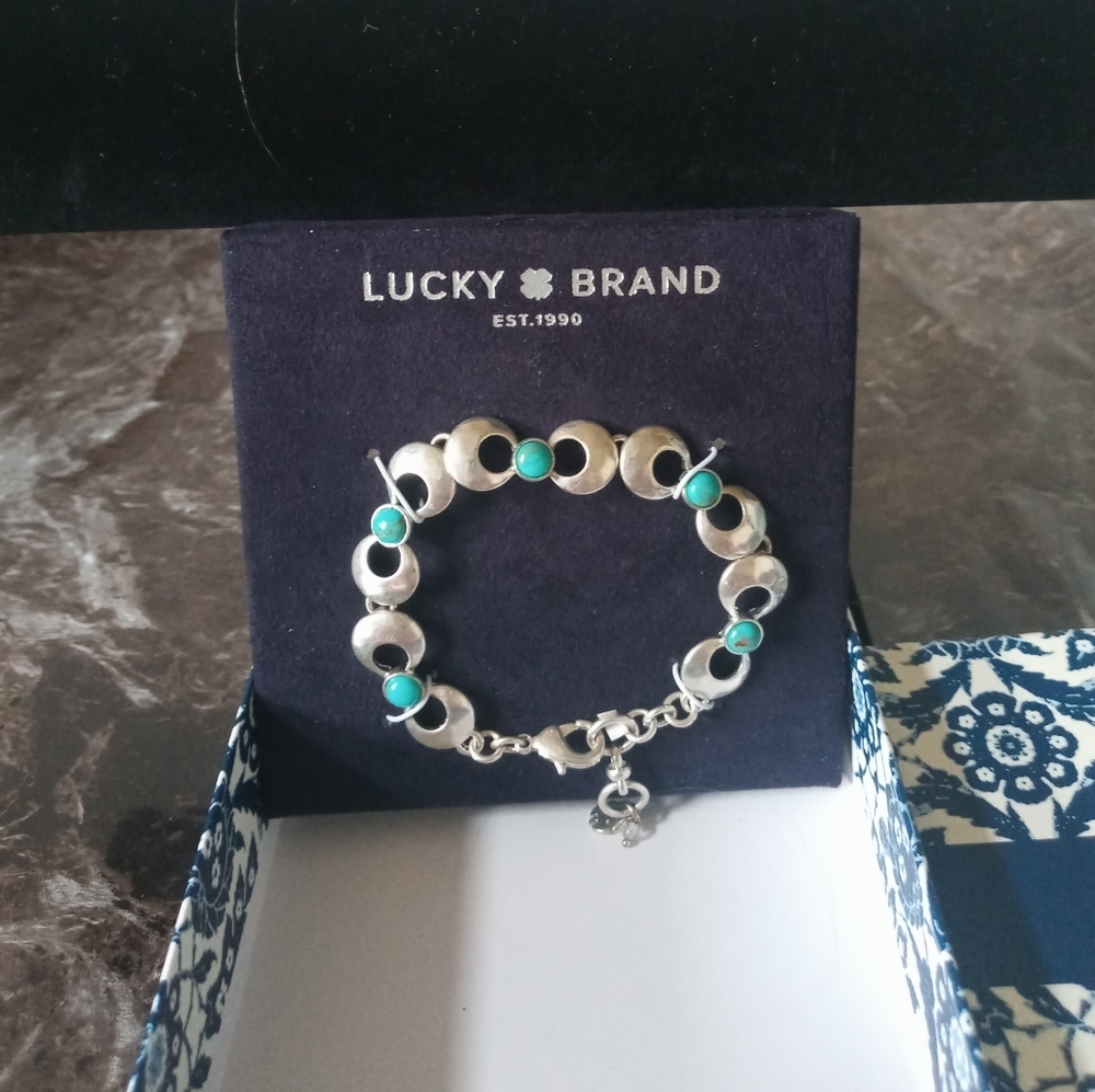 Lucky Brand NWT Silvertone Bracelet